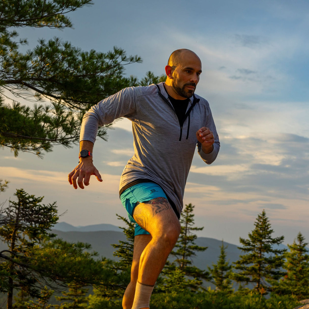 Men's Microweight Wool 1/4 Zip Sun Hoodie Woolverino