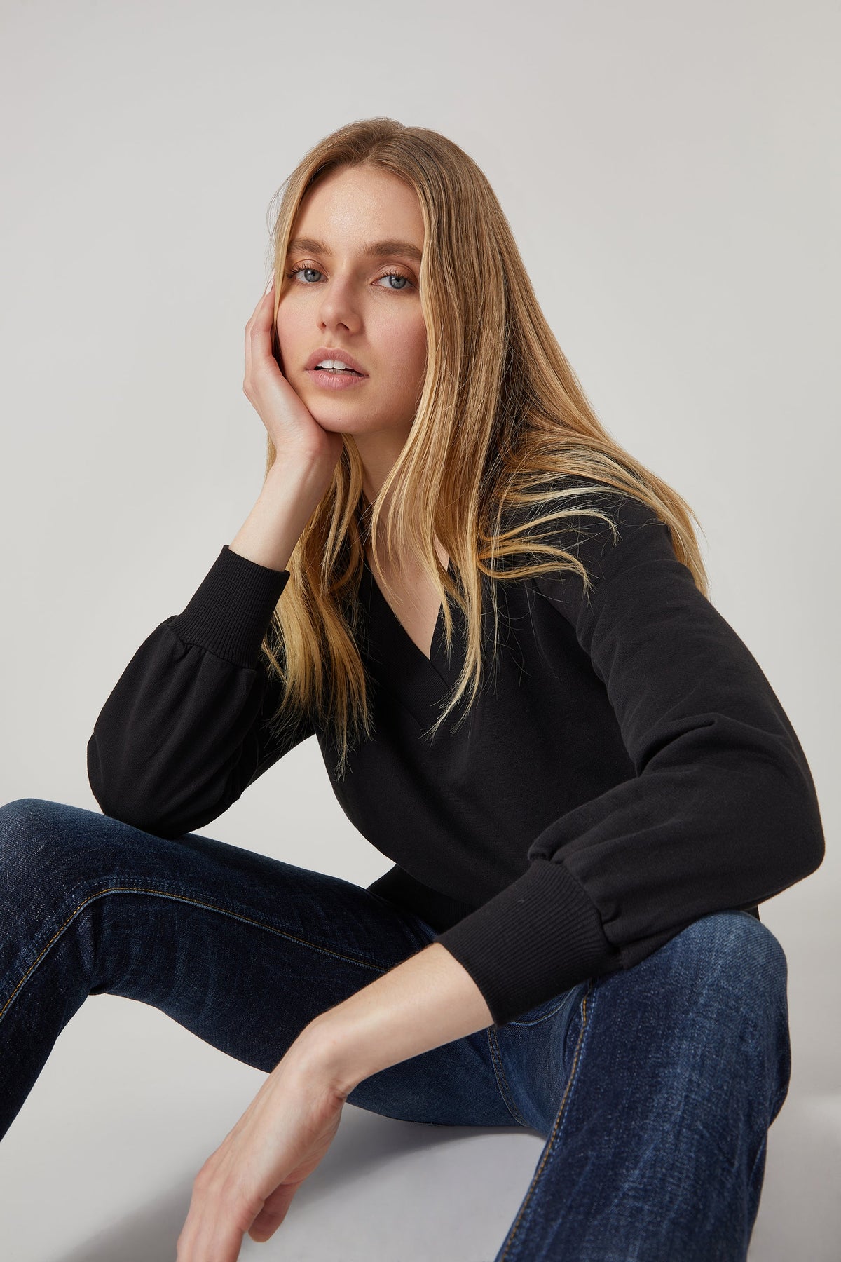 Fiona Organic Cotton V-Neck Sweatshirt