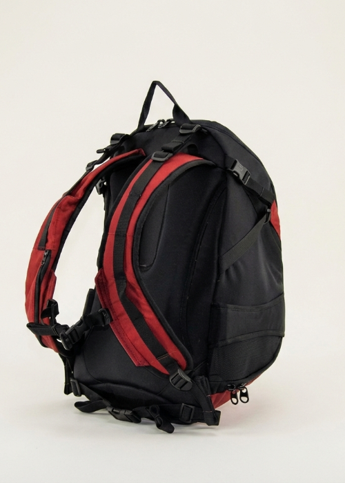 27- or 32-Liter Ski Backpack
