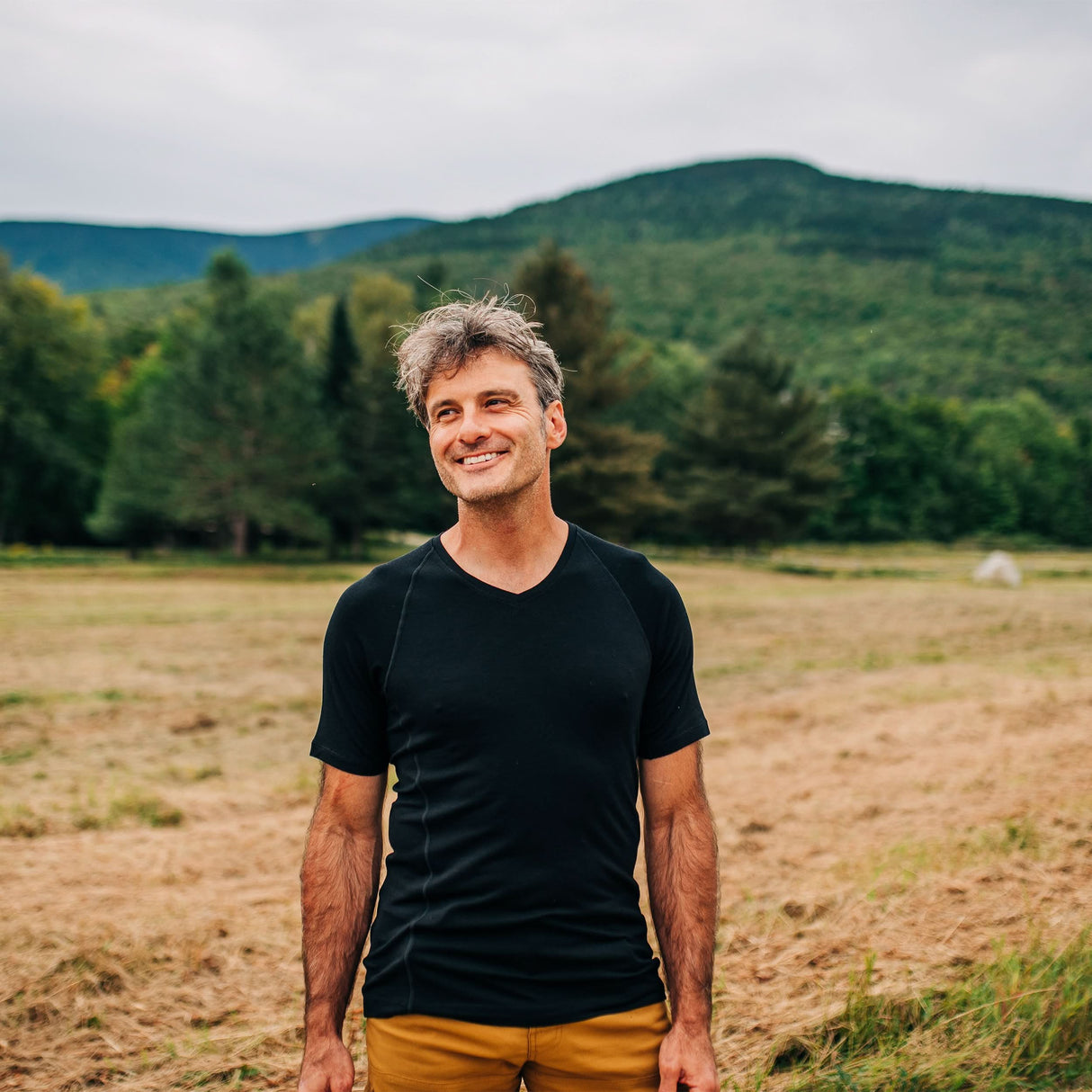 Men's Microweight Wool V-Neck T-Shirt Woolverino