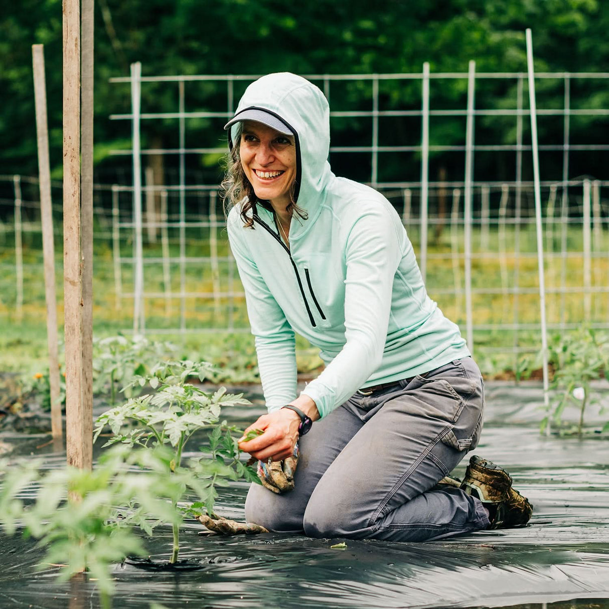 Microweight - Women's Wool 1/4 Zip Sun Hoodie Woolverino