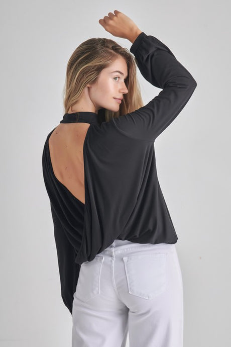 women's deep back top